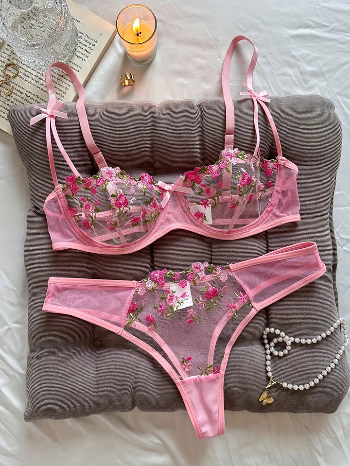 Lola™ | Luxurious French lingerie set