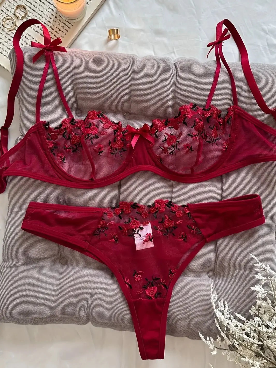 Lola™ | Luxurious French lingerie set